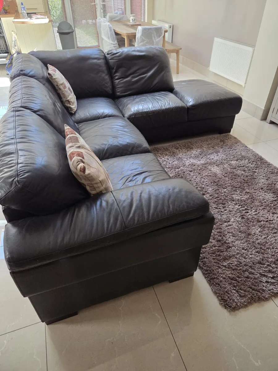 FREE COUCH - Image 2