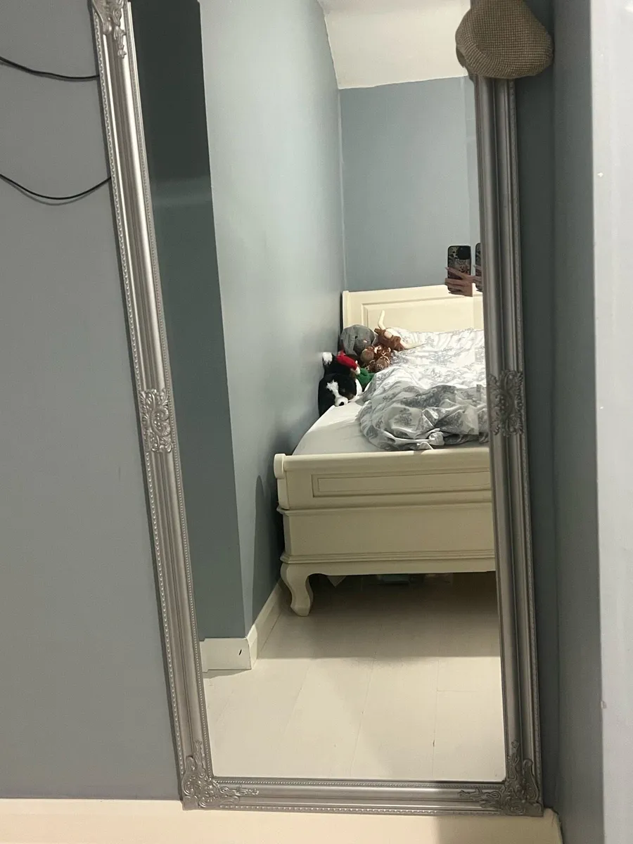 JYSK Grey Surrounding Mirror - Image 4