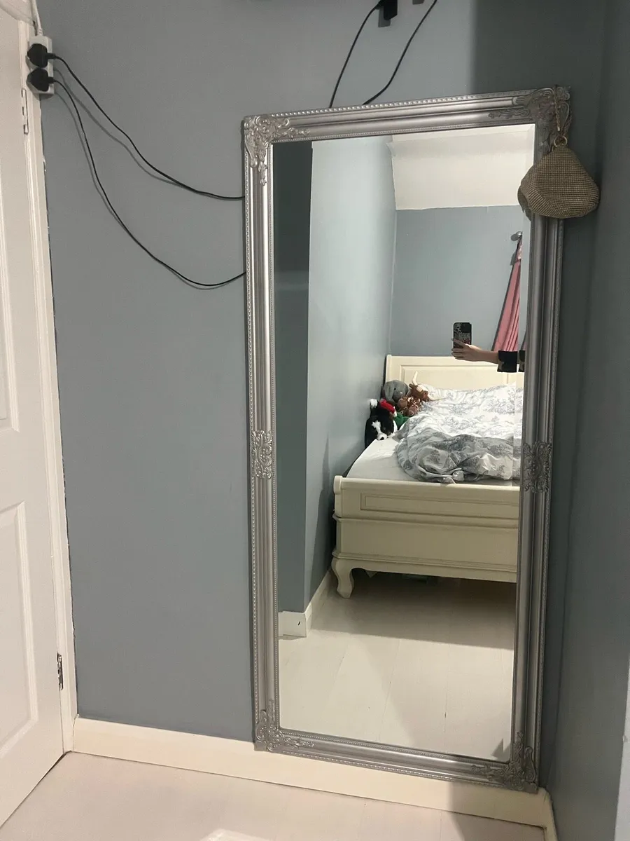 JYSK Grey Surrounding Mirror - Image 2