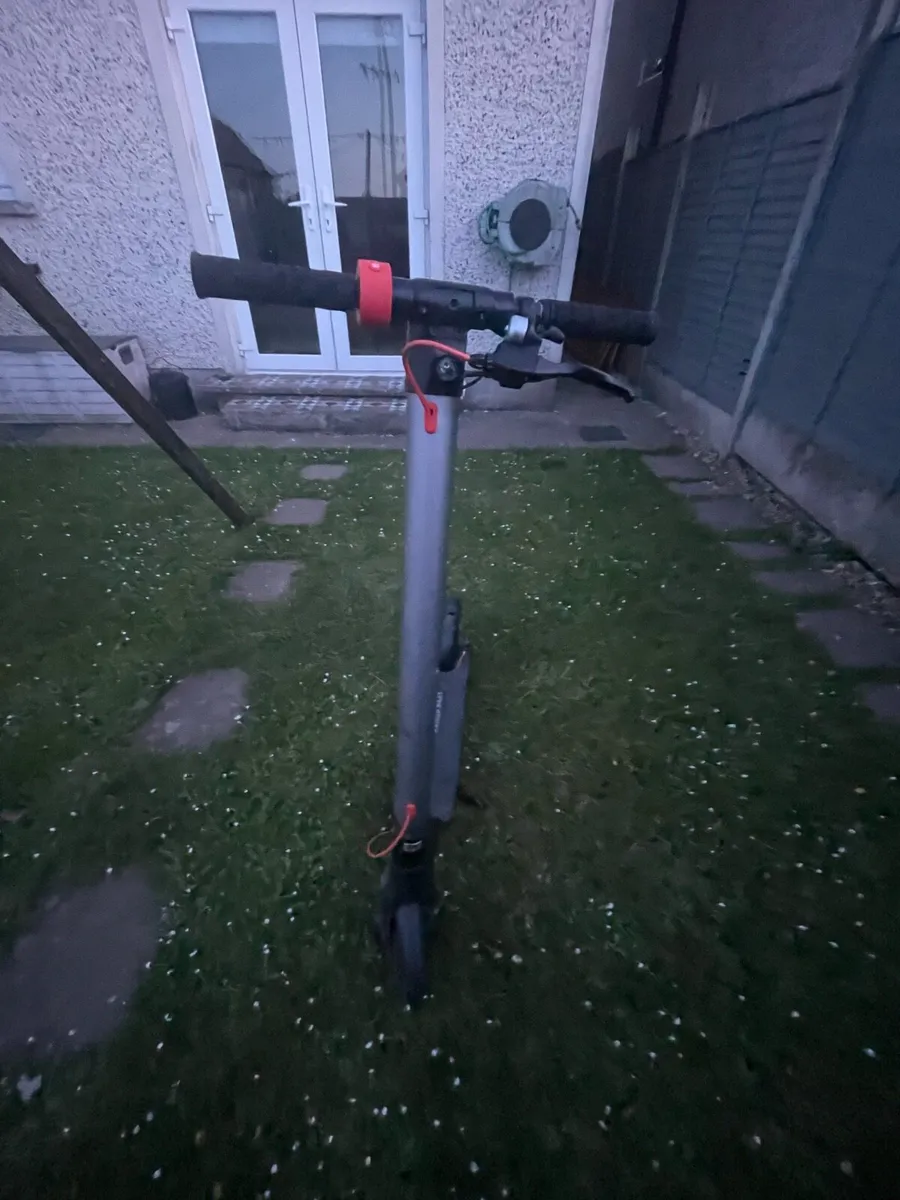Kaiser baas electric scooter - Image 2