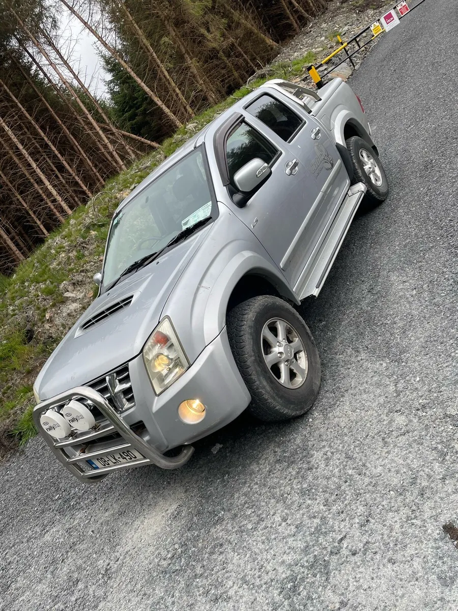 Isuzu Dmax - Image 2