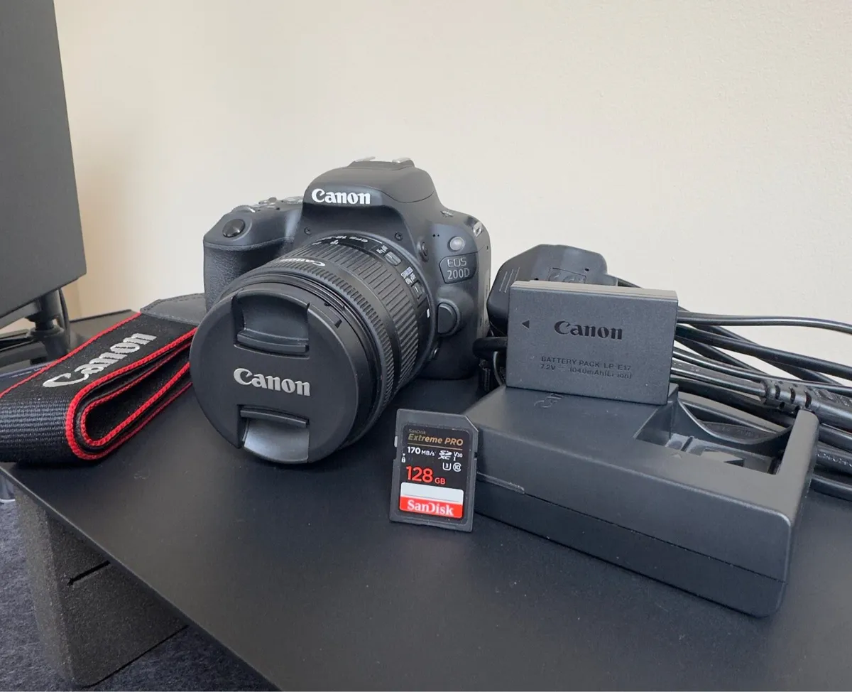 Canon 200D with 18-55mm Lens & Extras - Image 1