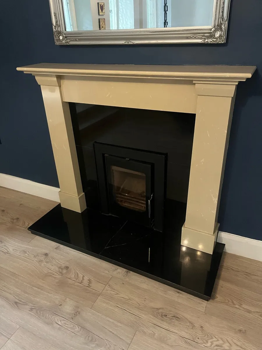Fireplace and Vitae Cassette Stove €1000 - Image 2