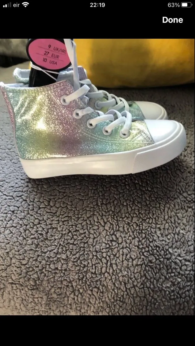 Girls new runners boots size 9 €8 - Image 3
