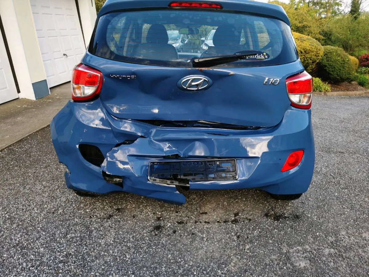 152 Hyundai i10 only 55km - Image 3