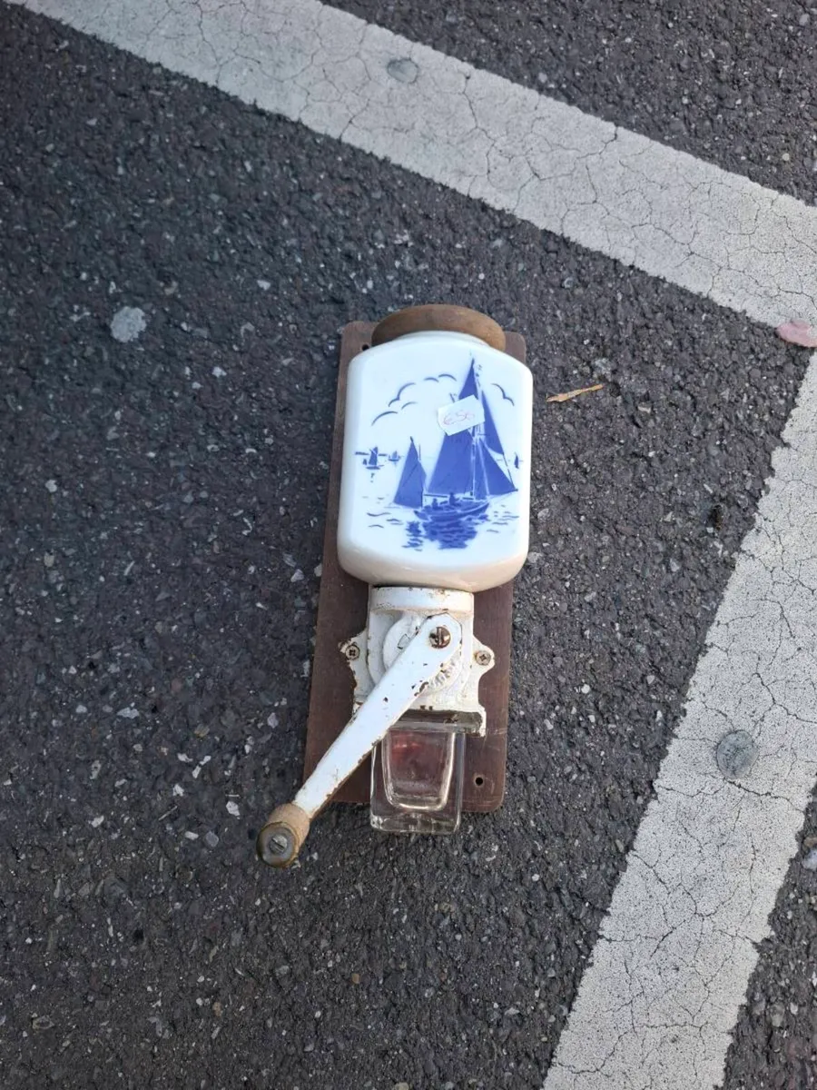 Wall coffee grinder postage possible