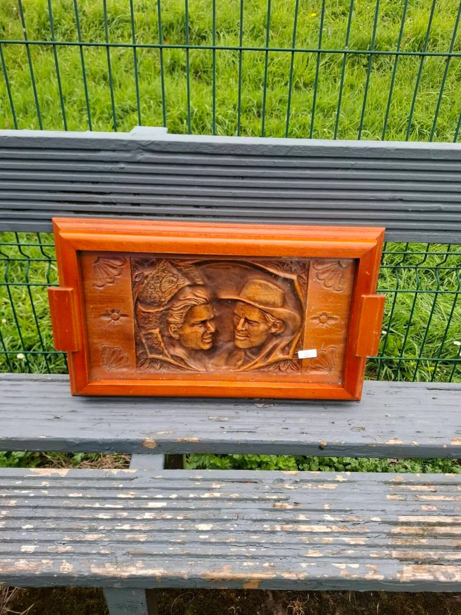 Brittany sculpted tray postage possible - Image 1