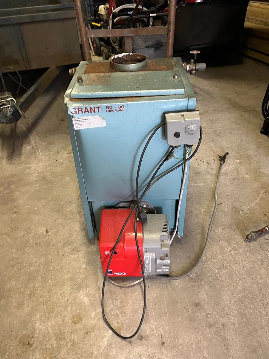 Oil boiler - Image 1