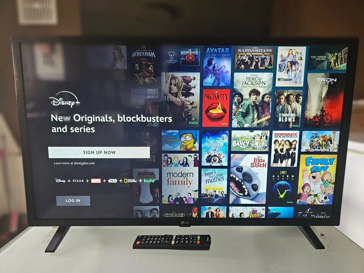 32" LG HDR Smart LED TV - Image 4