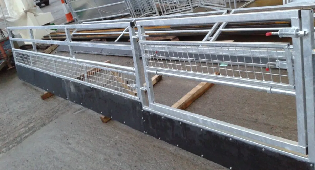 Feeding barriers, walk through sheep trough - Image 3