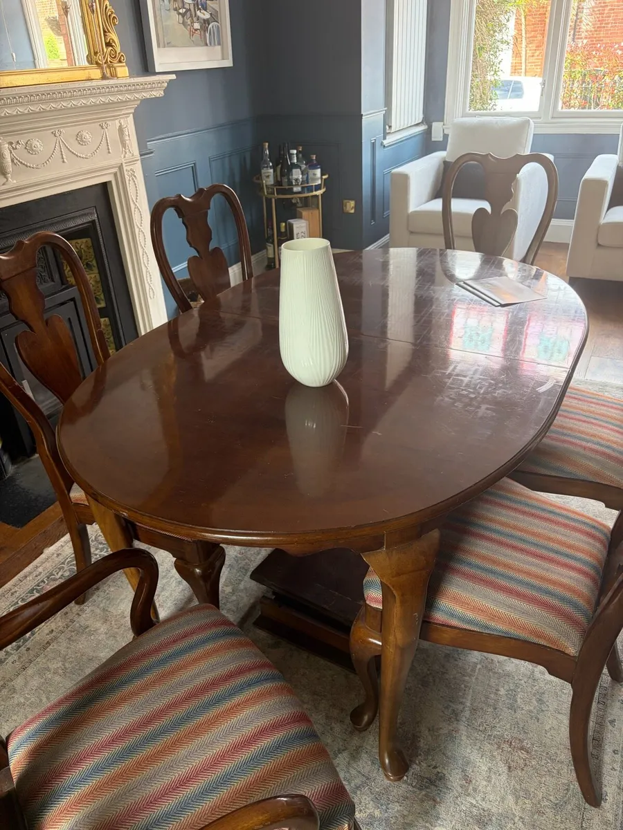 Matching Teak dining table, 6 chairs and cabinet - Image 2