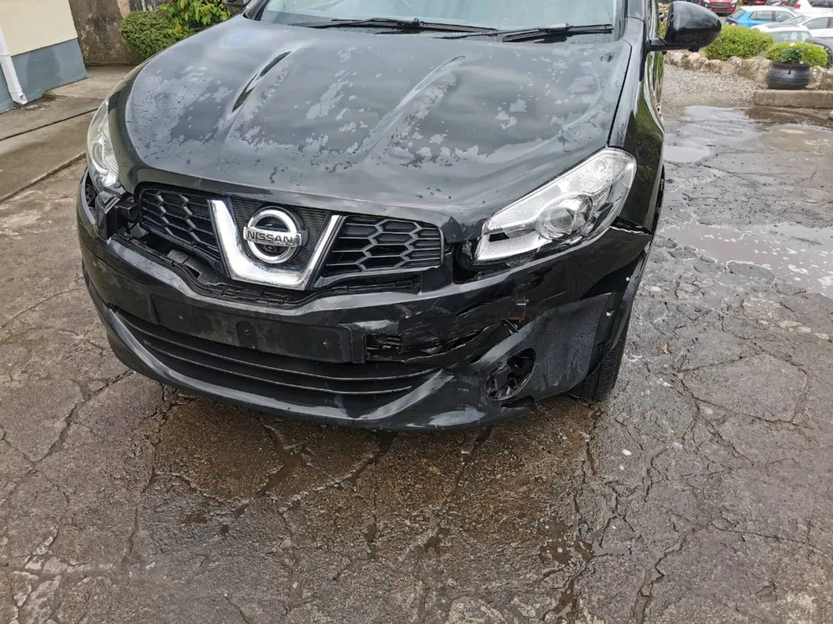 13  Nissan Qashqai +2 - Image 3