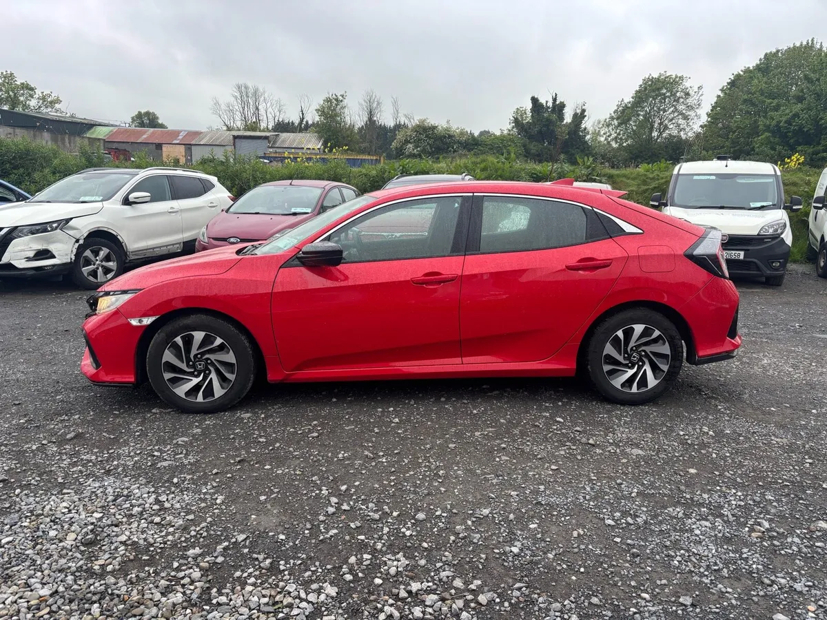 2018 Honda Civic Auto Cat ‘D’ - Image 2