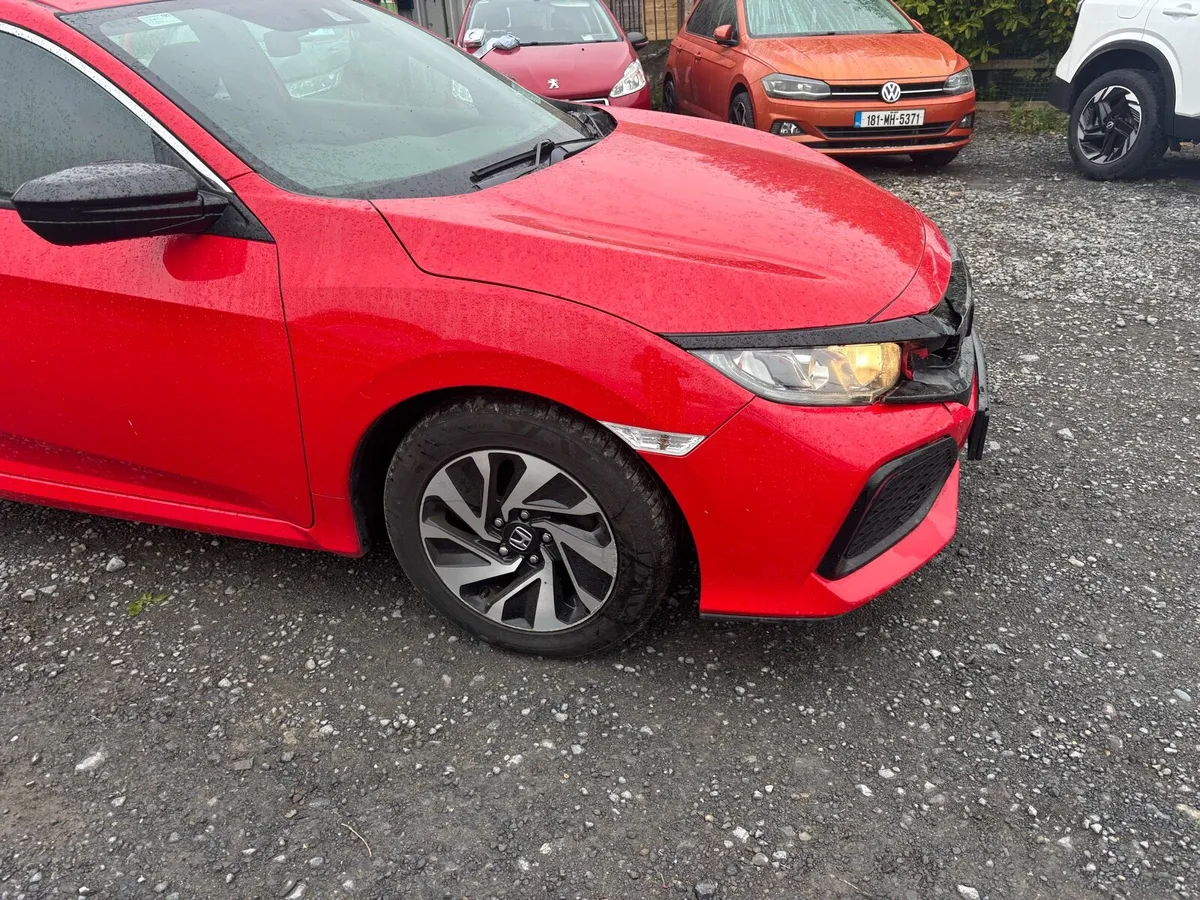 2018 Honda Civic Auto Cat ‘D’ - Image 4