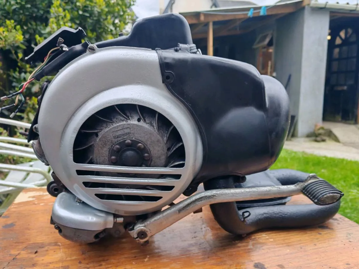 Vespa px200 engine - Image 1