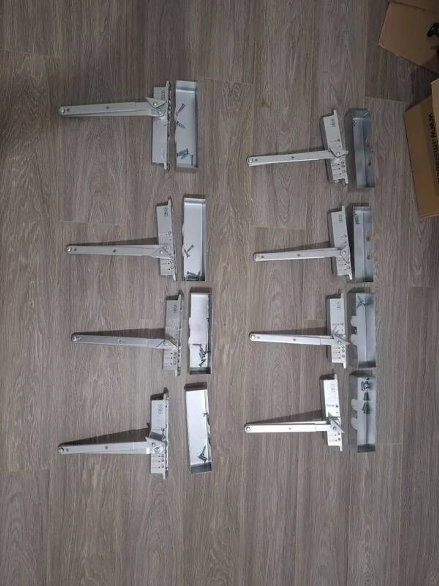 8 x overhead door closer - Image 1