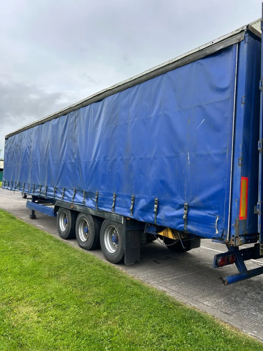 Curtainsider - Image 1
