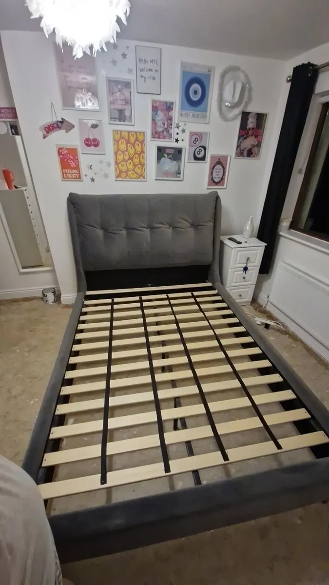 Double bed frame