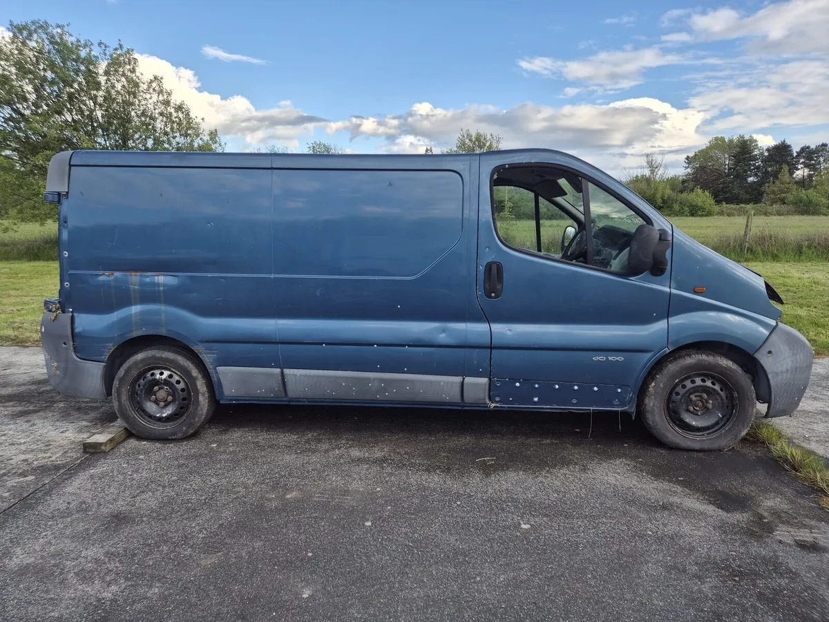 Vans, Opel Vivaro , Renault Traffic - Image 2