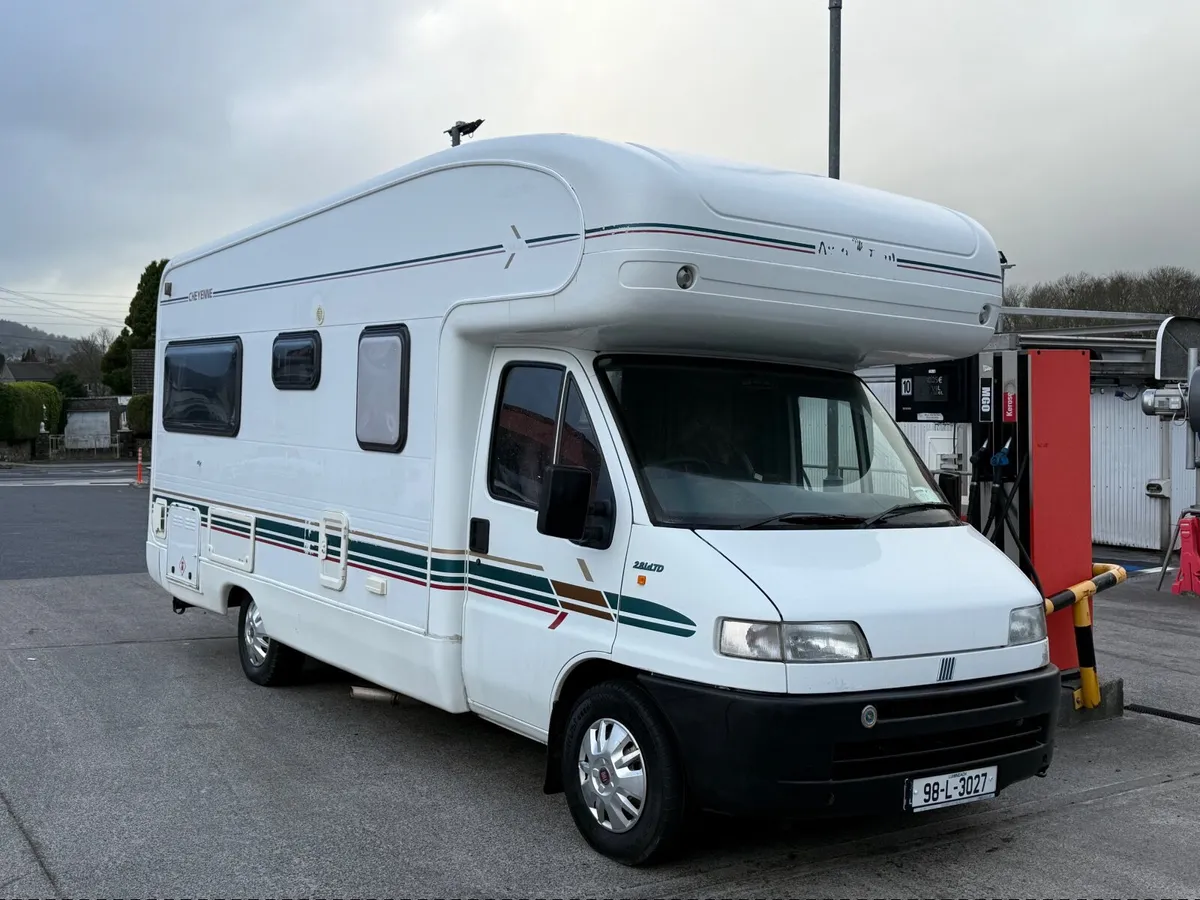 Auto trail Cheyenne 634 - 4 berth RHD Tested & tax - Image 3