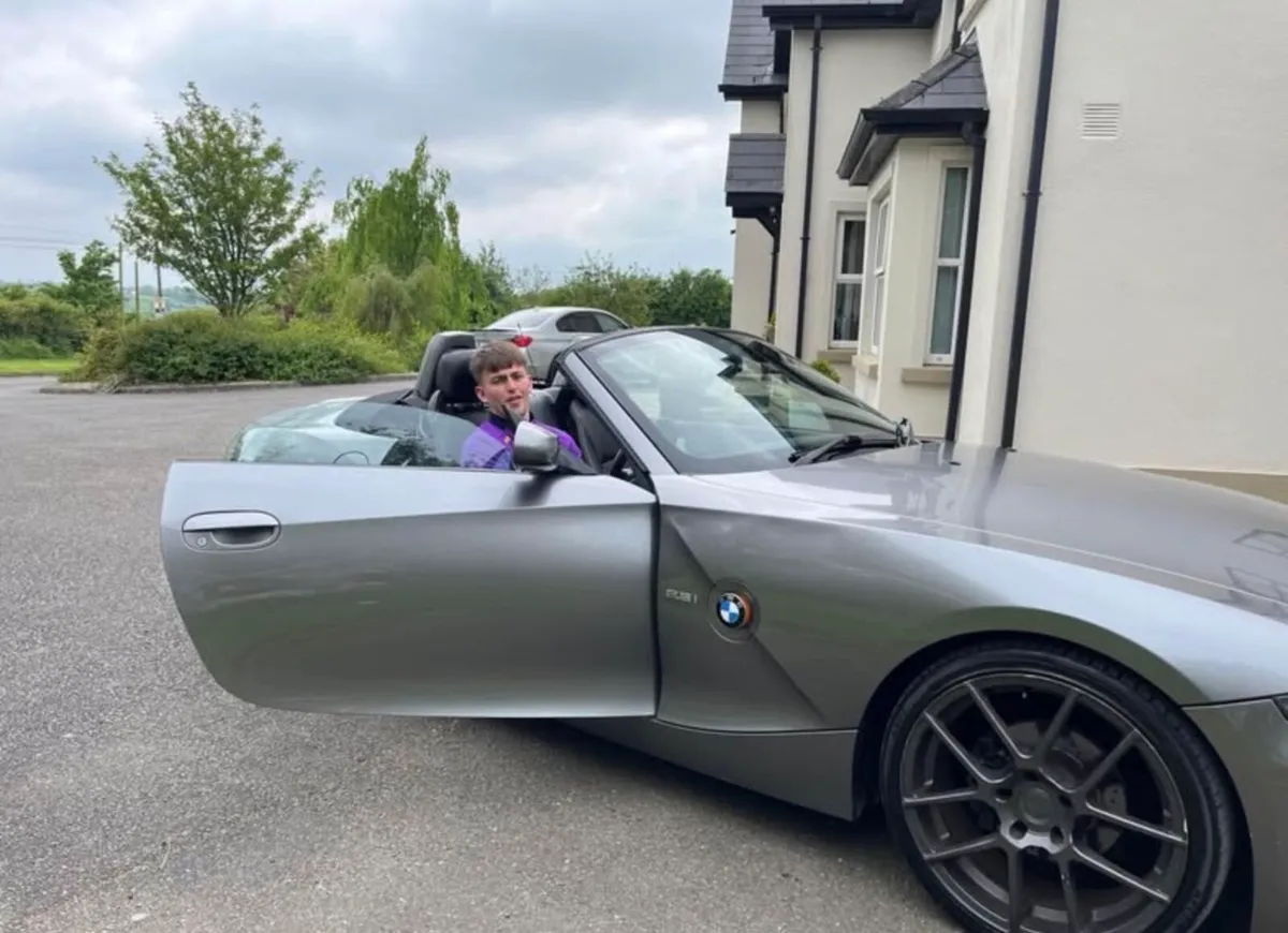 BMW Z4 2.5 - Image 1