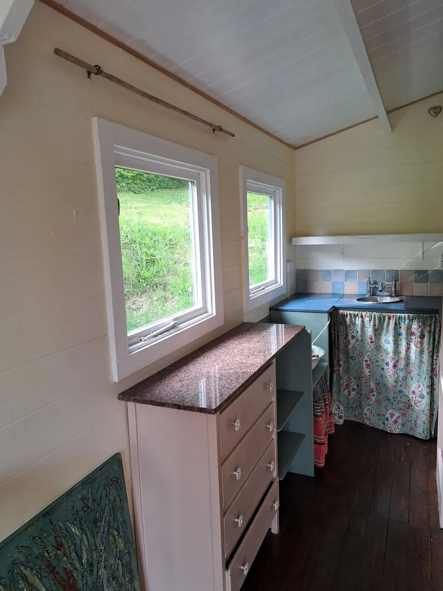 Shed - Image 2