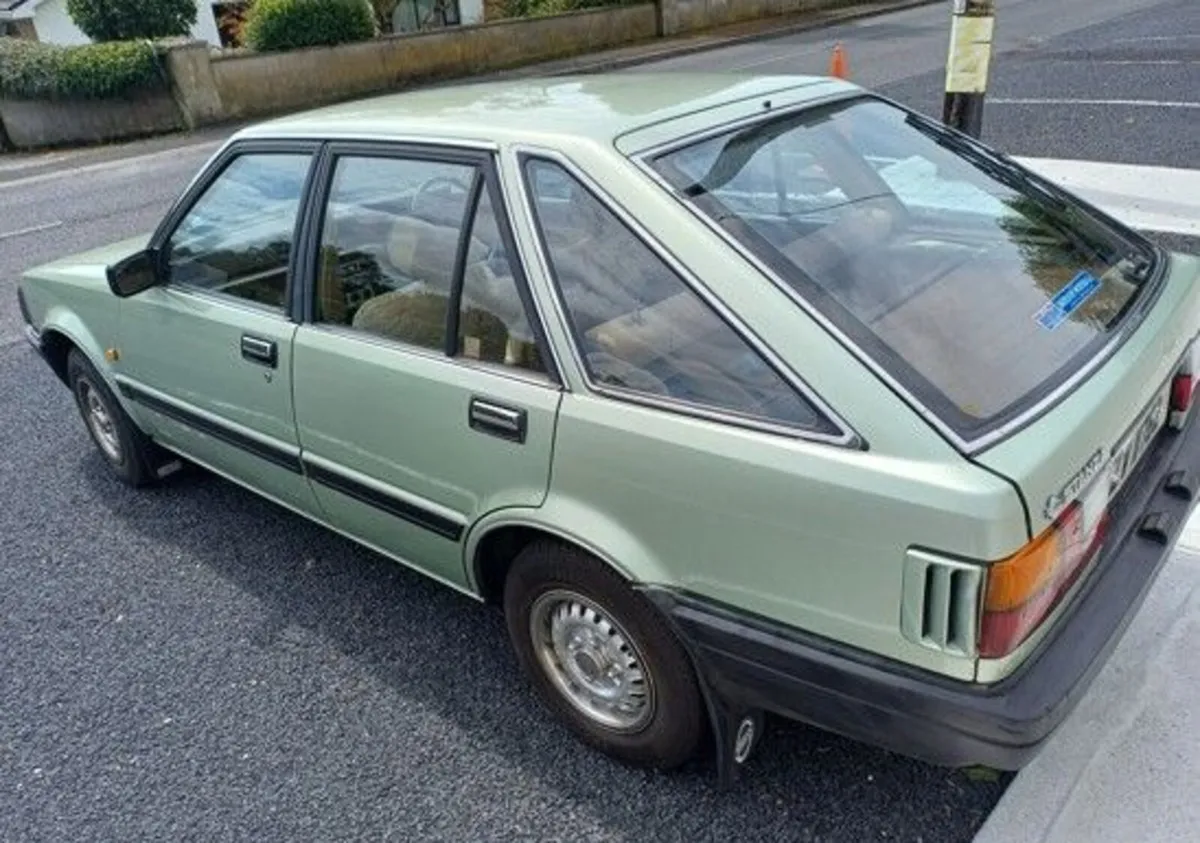 Nissan Stanza 1984 - Image 2