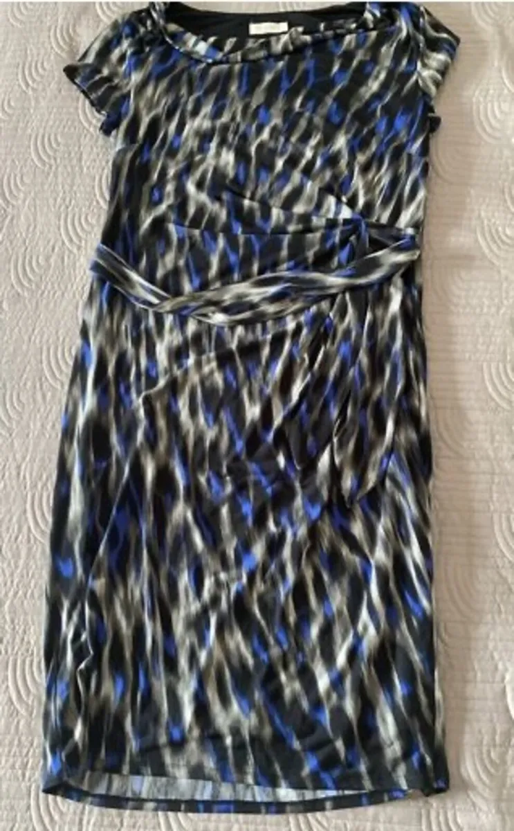 Planet Dress Size 12 - Image 2