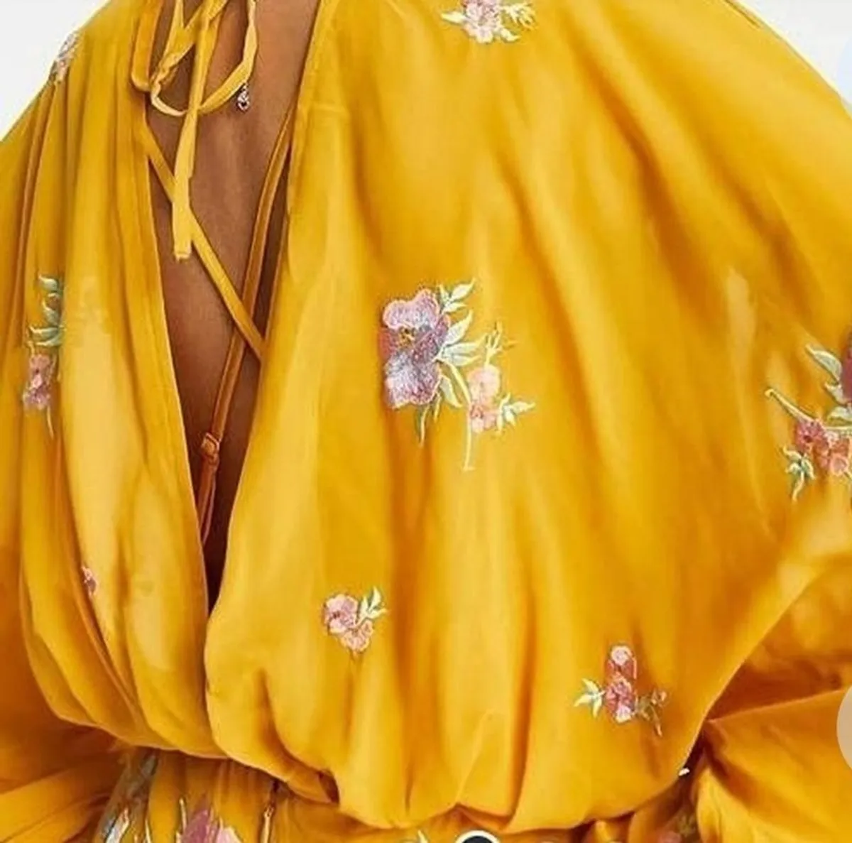 Dress Maxi Wedding ASOS Design Yellow Gold Embroidered Puff Sleeve Maxi Dress  Size UK 18 - Image 3