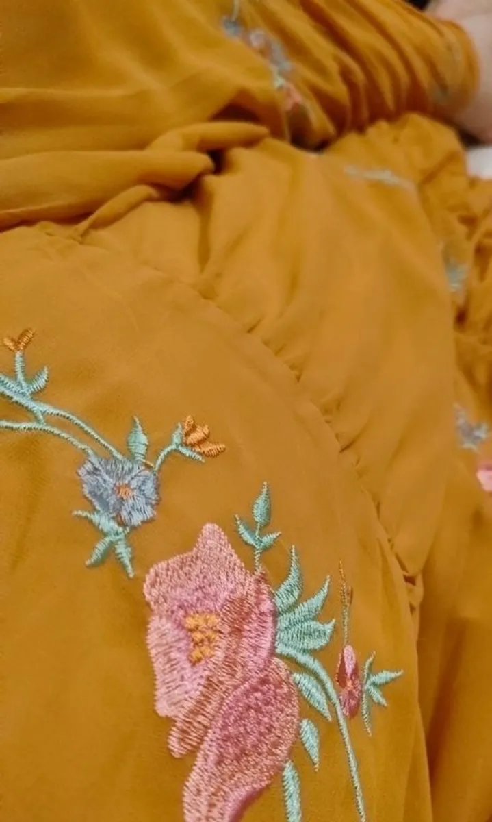 Dress Maxi Wedding ASOS Design Yellow Gold Embroidered Puff Sleeve Maxi Dress  Size UK 18 - Image 4