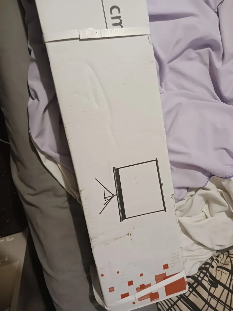 Projector screen - Image 2