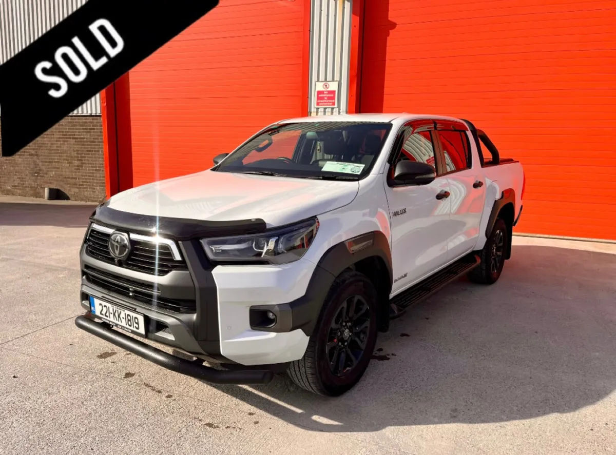2022 Toyota Hilux 2.8 InvincibleX Auto - Image 1