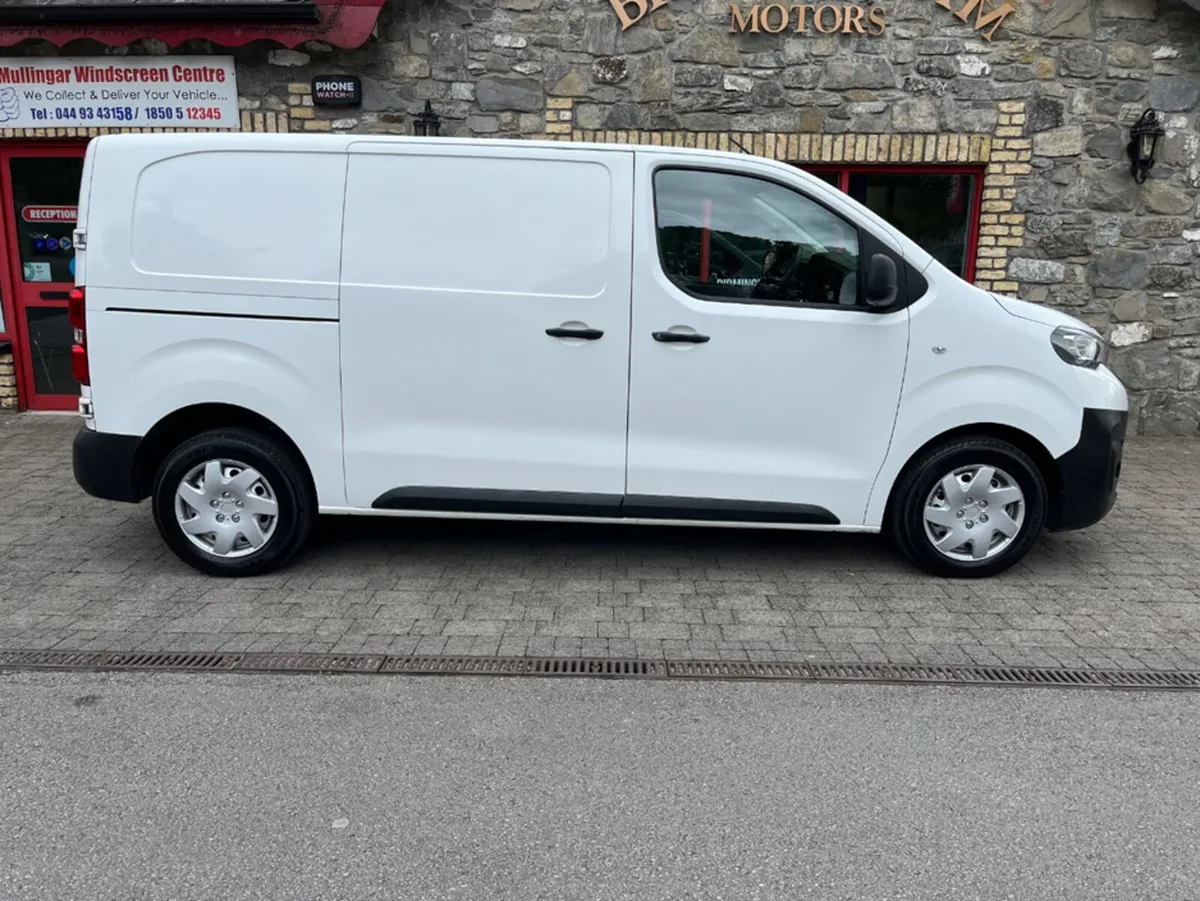 Peugeot Expert ACTIVE STANDARD 2.0 BLUE HDI 1 - Image 4