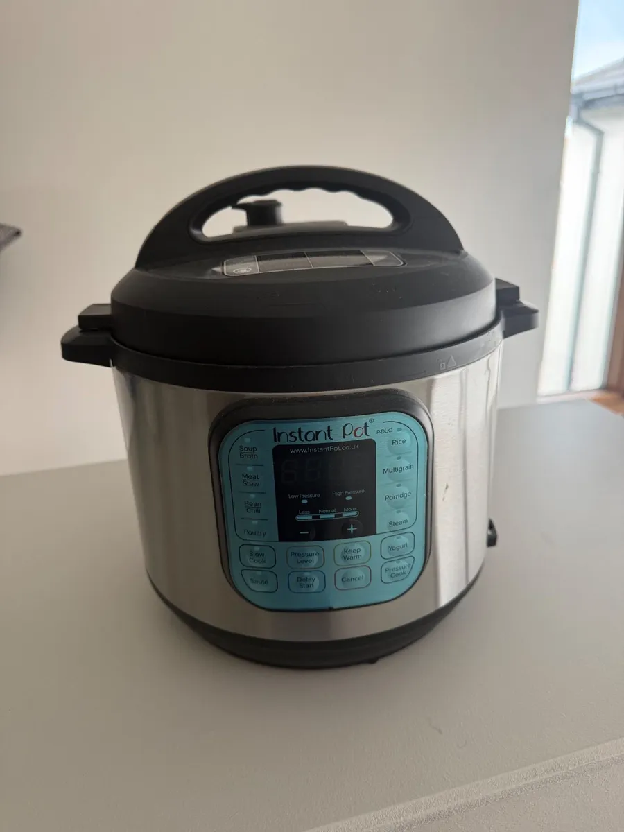 Instant Pot 5.5L Multi-Cooker - Silver/Black - Image 1