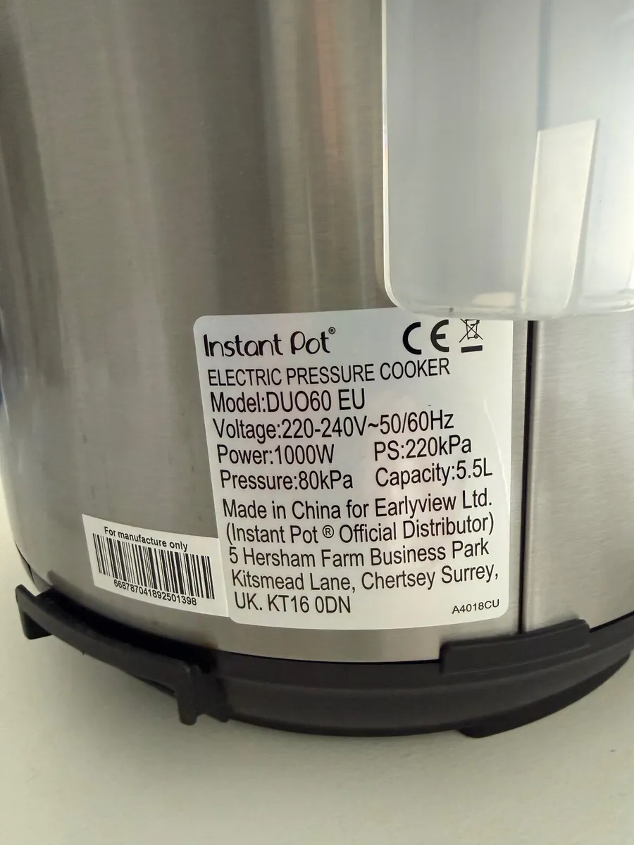 Instant Pot 5.5L Multi-Cooker - Silver/Black - Image 3