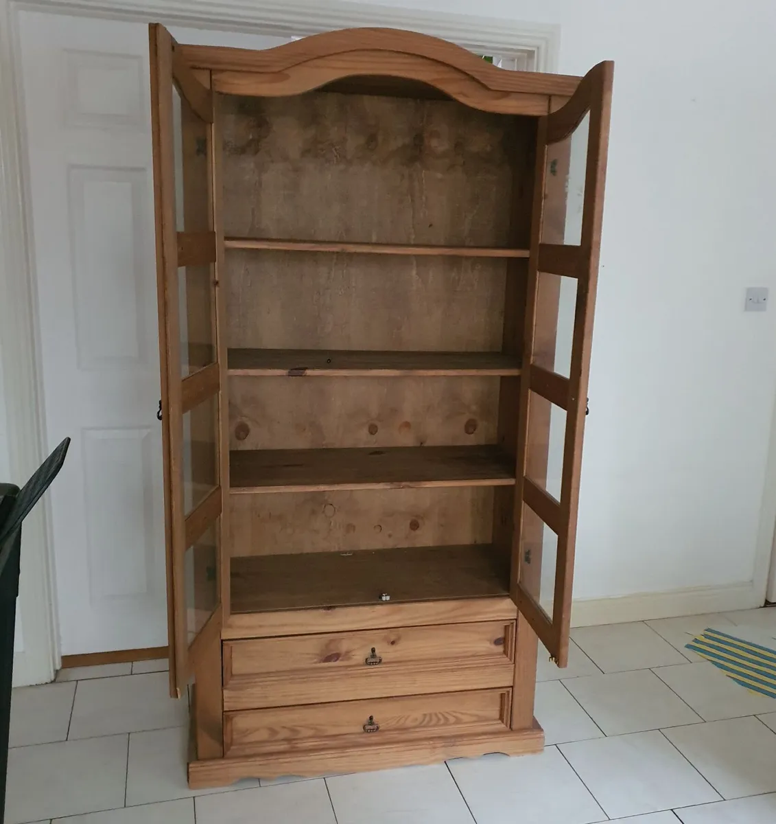 Oak cabinet - Image 2