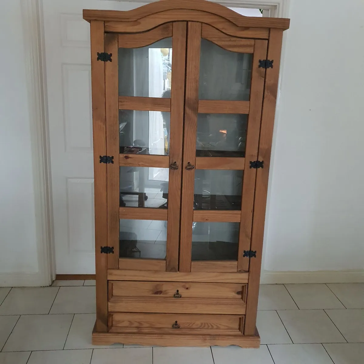 Oak cabinet - Image 4