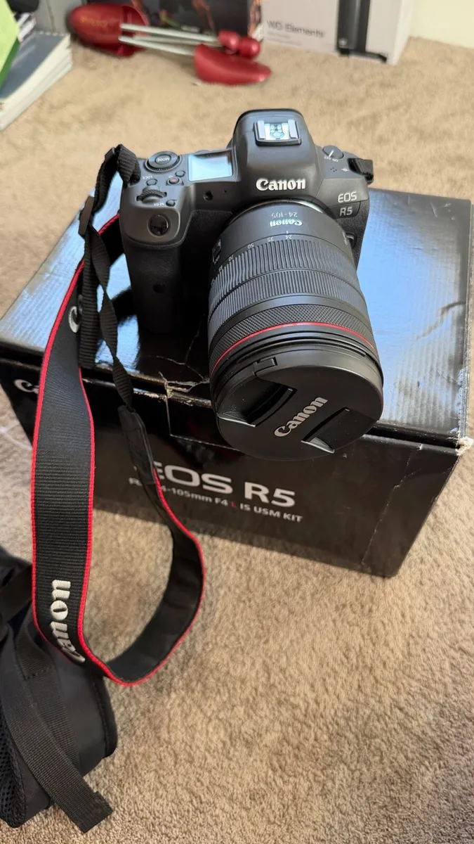 Canon - Image 1