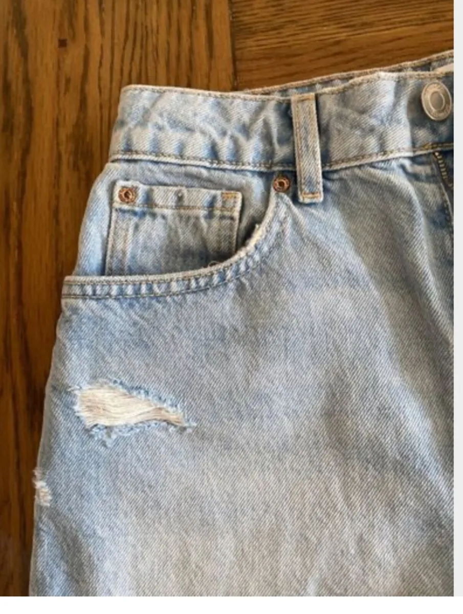 BNWT Penneys denim high-waist shorts Size 8 - Image 3