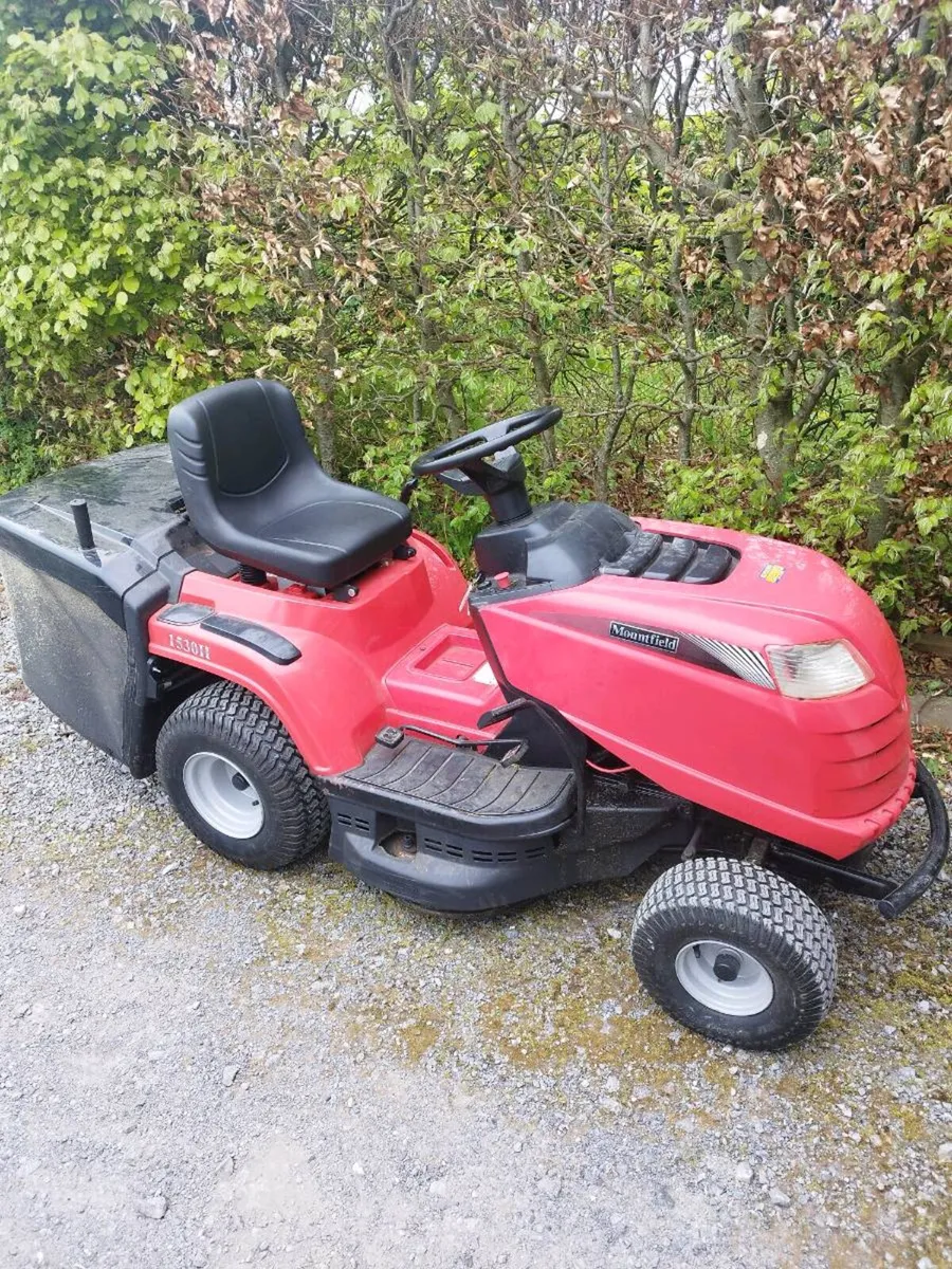 Ride lawnmower   / Coal Bunker - Image 1