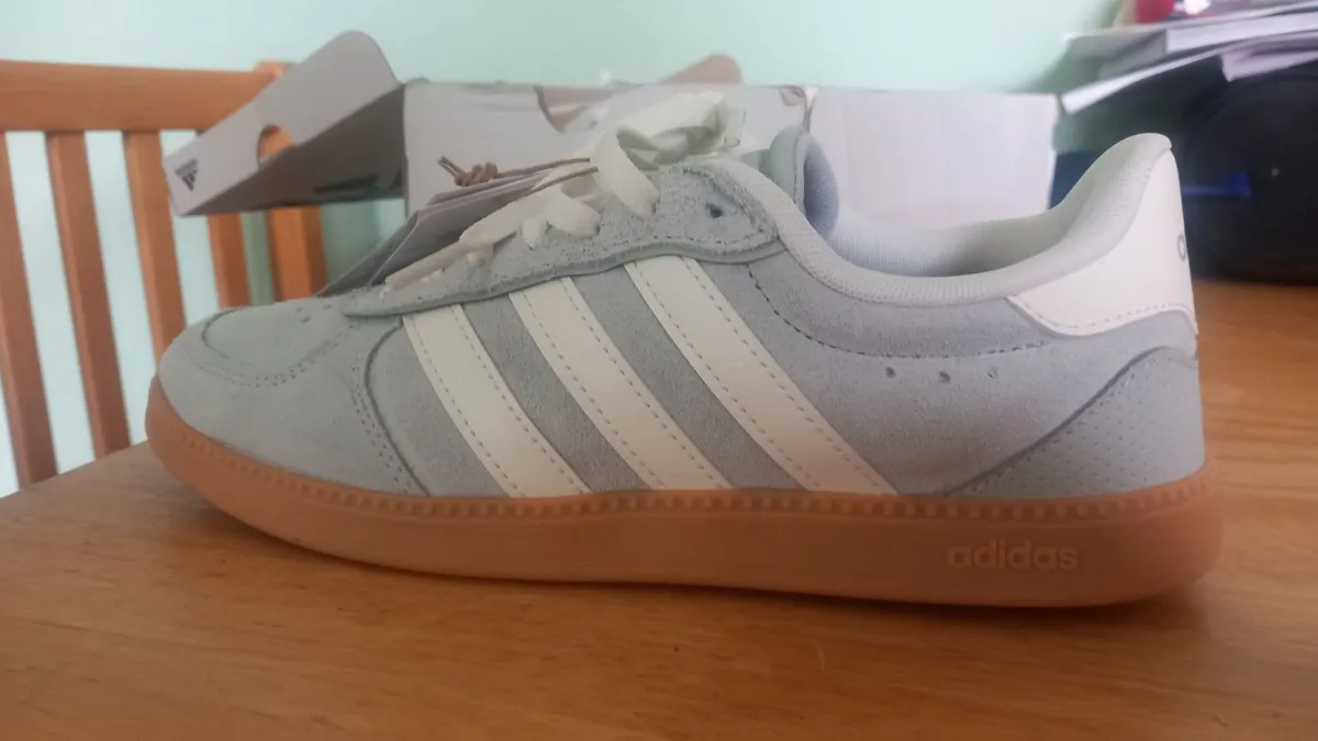 Adidas runners - Image 3