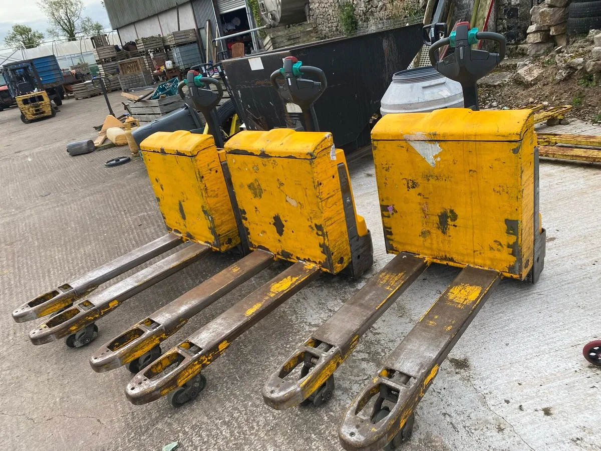 Jungheinrich pallet trucks - Image 1