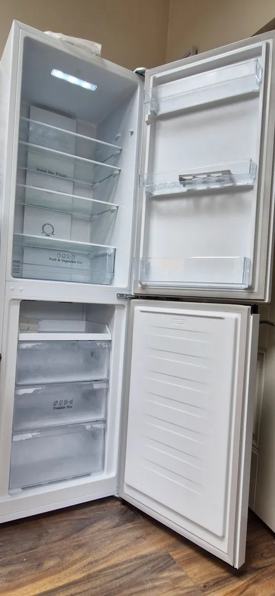 Fridge freezer - Image 2