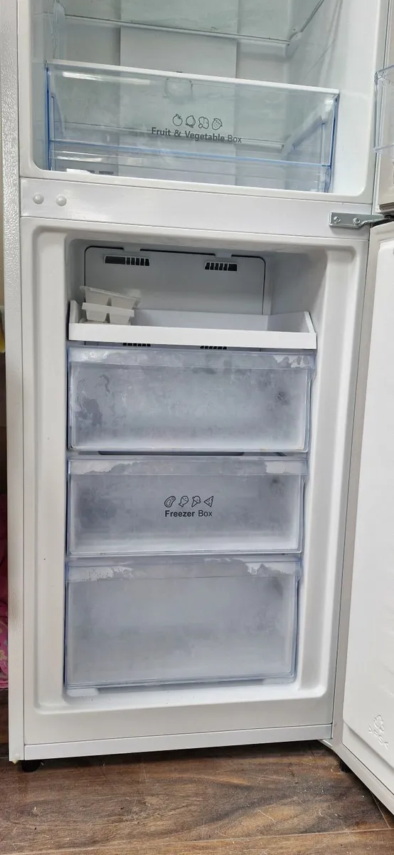 Fridge freezer - Image 4