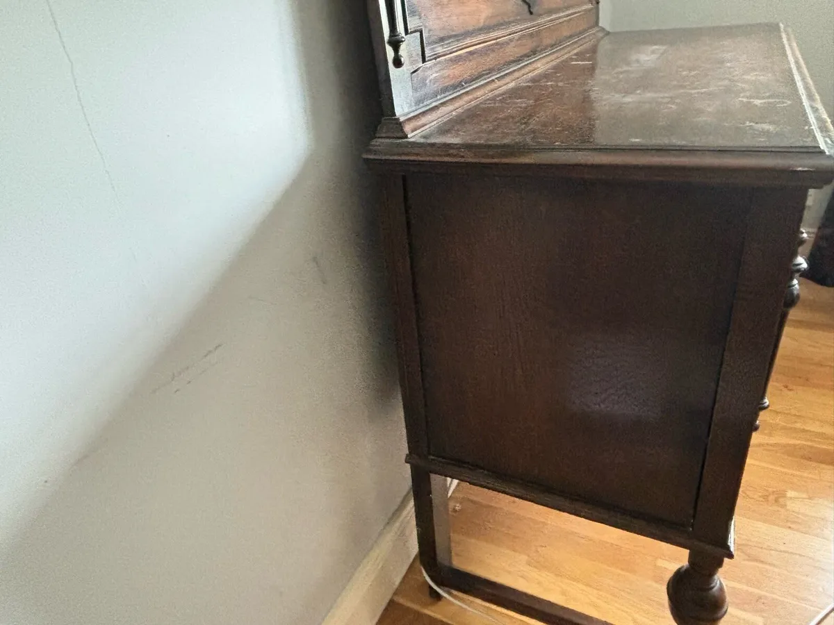 Antique sideboard - Image 2