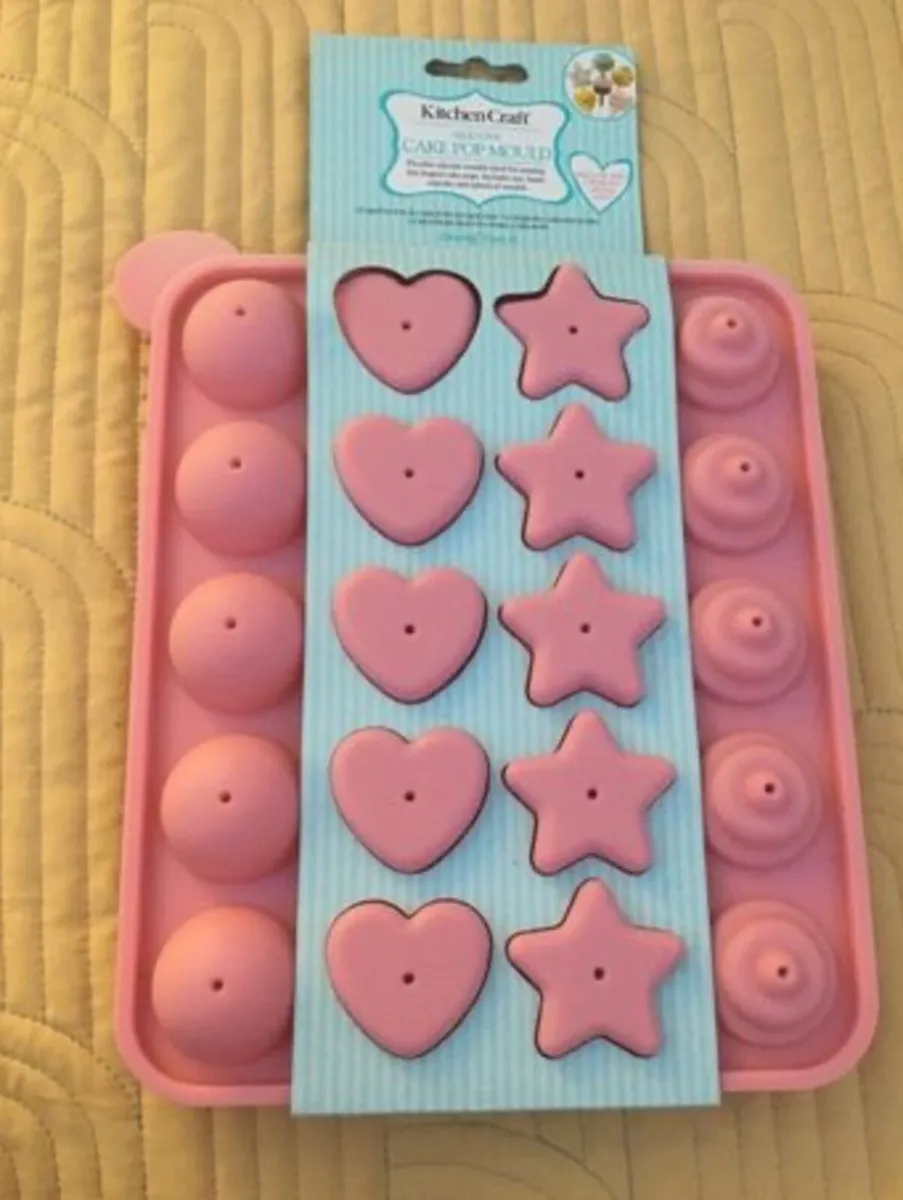 BNWT Cake Pop Mould - Image 1