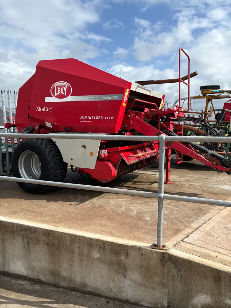 LELY Welger RP 235 baler - Image 1