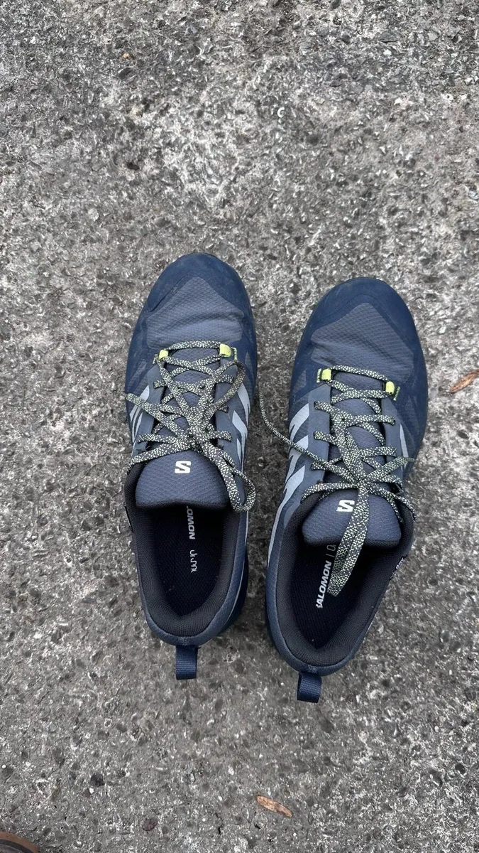 Salomon Hiking trainers size 45.5 - Image 1