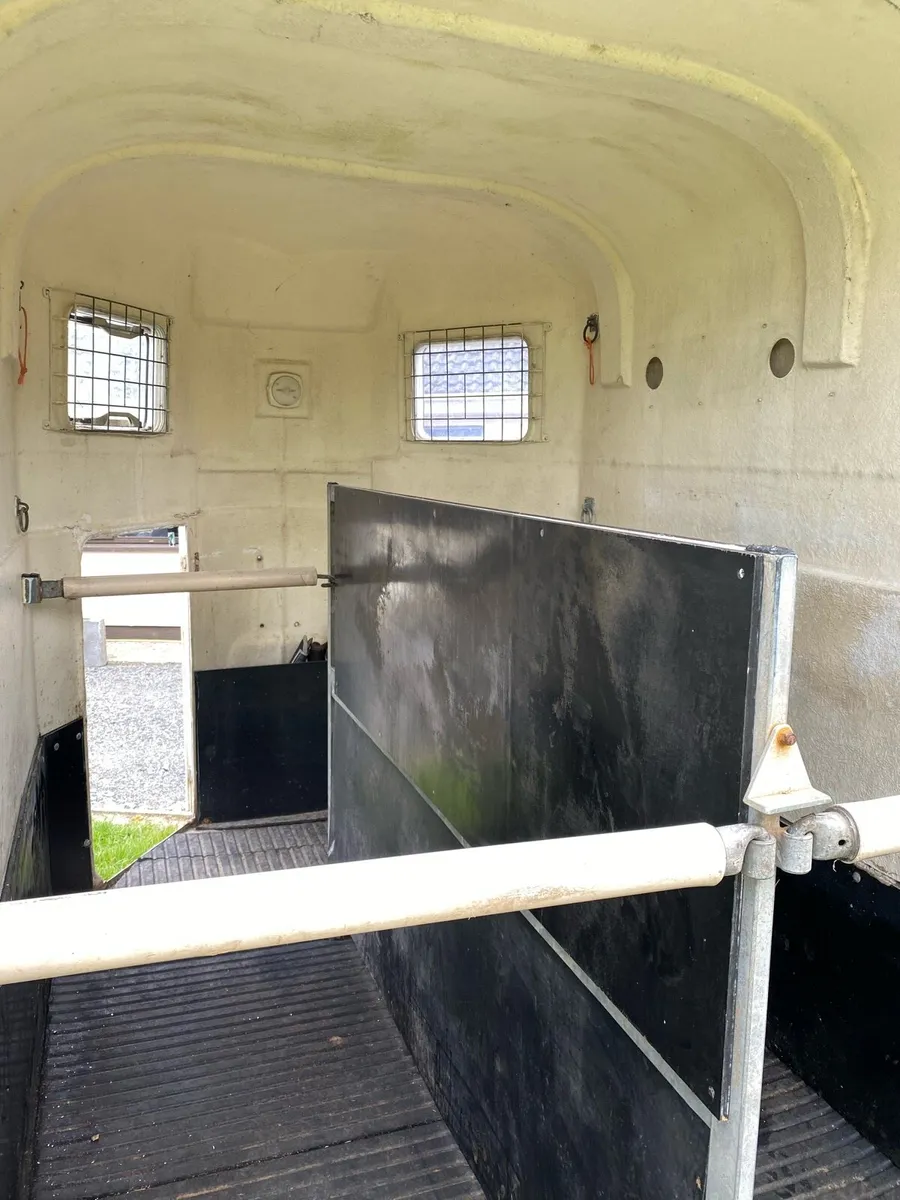 Horsebox - Image 1