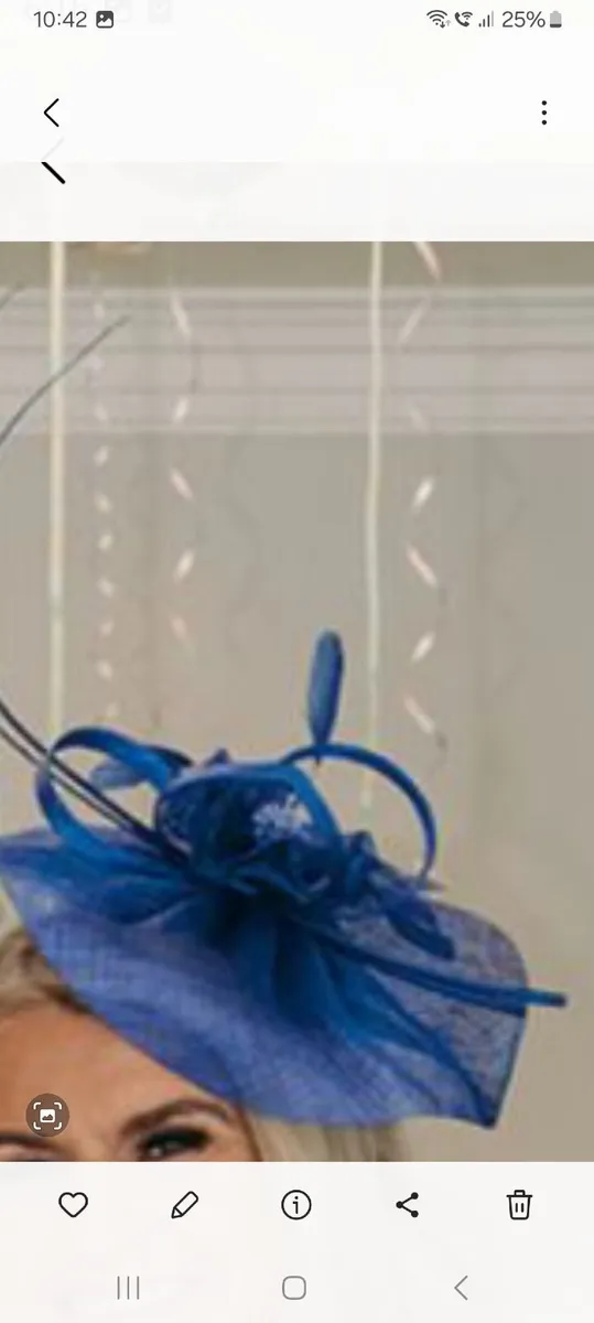 Wedding fascinator - Image 1